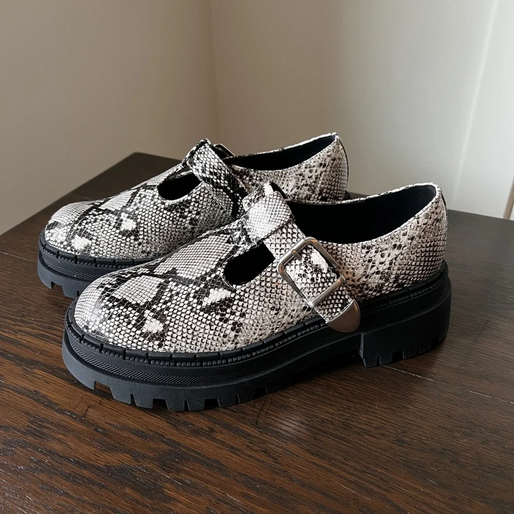 Steve Madden Kamlee Lug Sole Mary Jane. Size 8.5. Never Worn - Picture 1 of 9